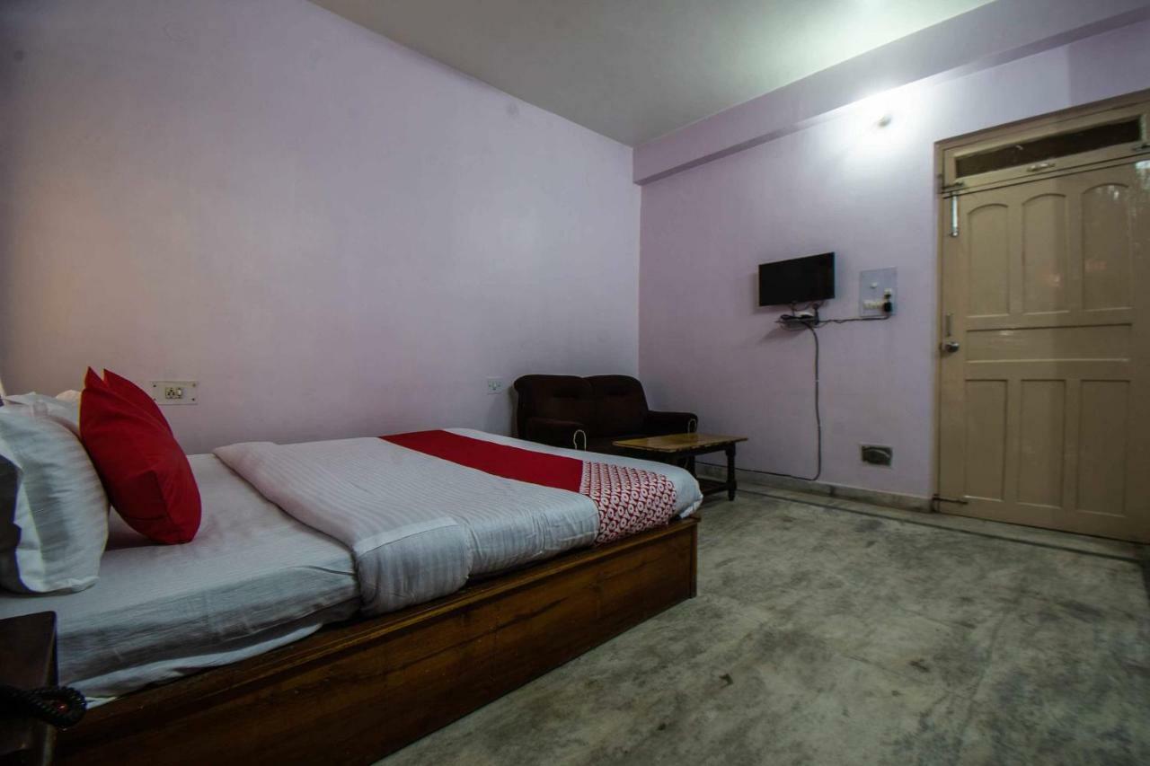 Oyo 29792 Piyush Hajipur Hotell Eksteriør bilde