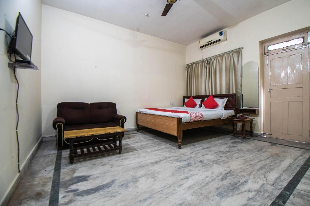 Oyo 29792 Piyush Hajipur Hotell Eksteriør bilde