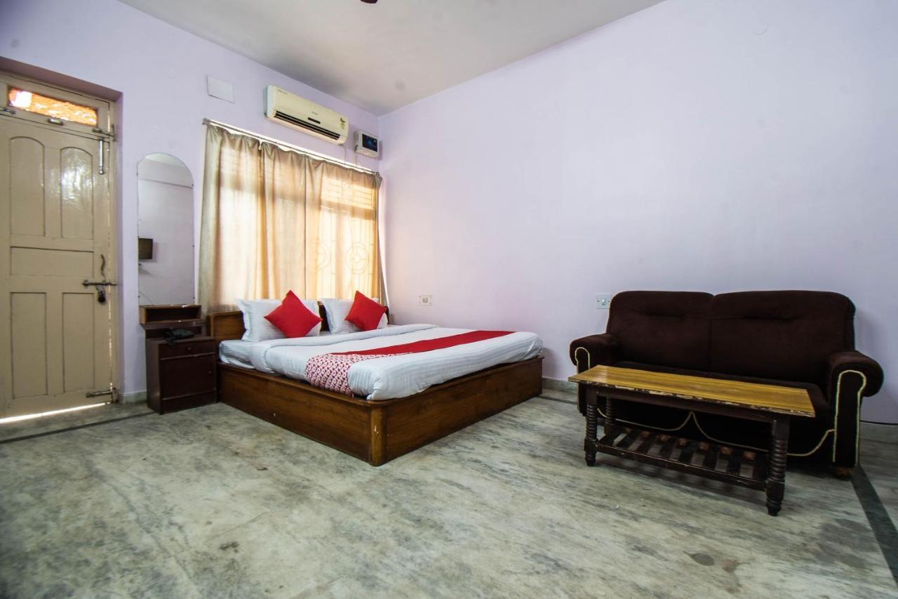 Oyo 29792 Piyush Hajipur Hotell Eksteriør bilde
